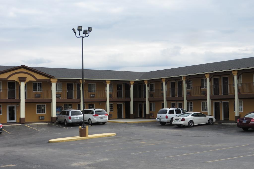 Economy Inn & Suites Joplin Dış mekan fotoğraf